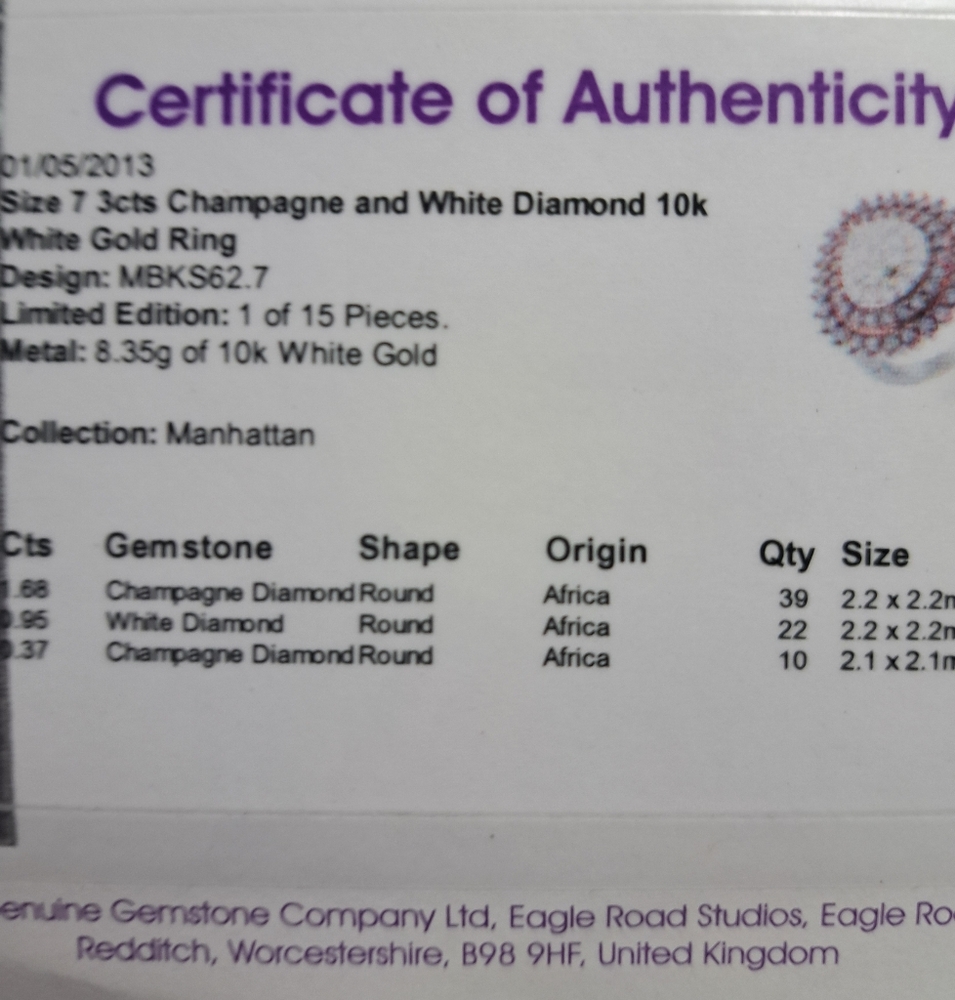 Elegant White Gold Diamond Ring w/authentic Card - Picture 5 of 5